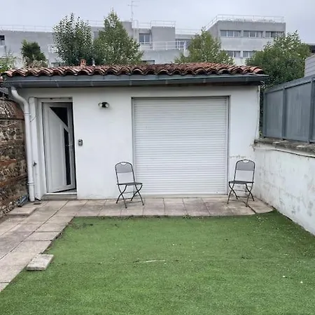 Jolie Chartreuse Avec Jardin Prive Appartement *